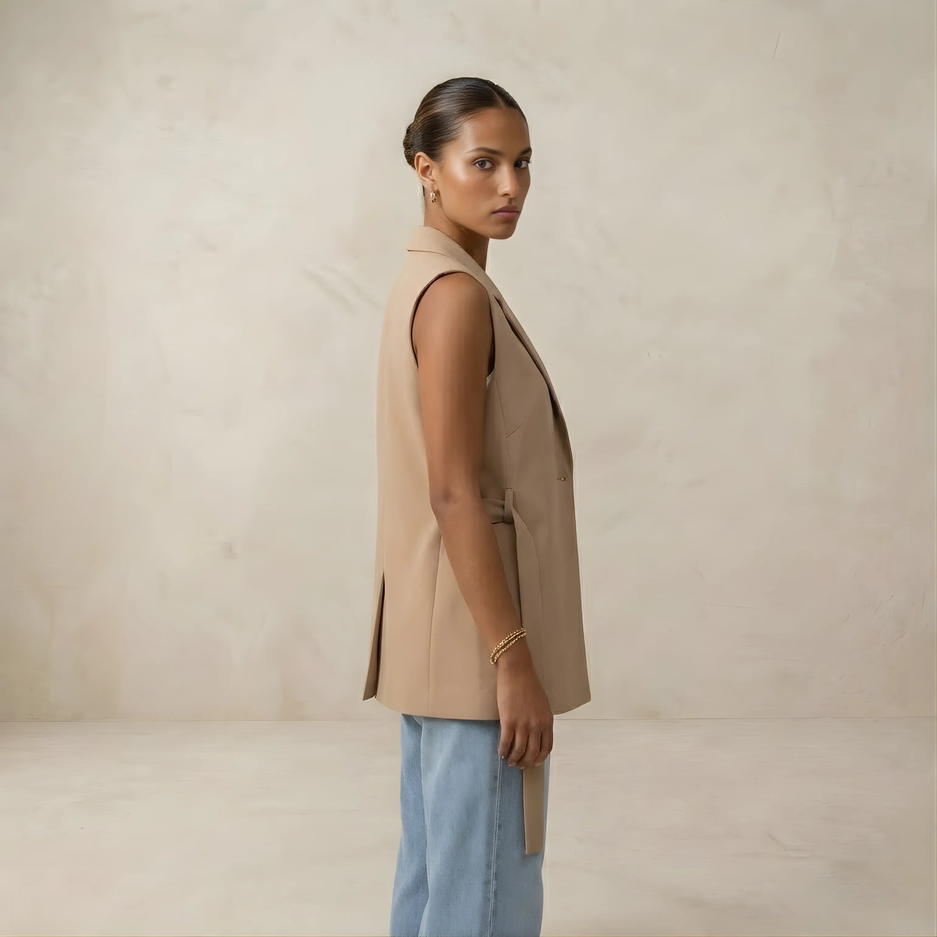 Essential Tee Linear Essence